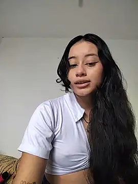 Snapshot of L0lita_Emi12 chatting on 06/05/26, 10:26 L0lita Emi12 online show from 06/05/26, 10:26