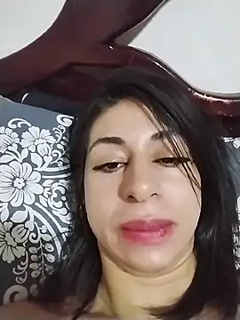 Snapshot of arianna_rouse_ chatting on 06/15/26, 02:25 arianna rouse online show from 06/15/26, 02:25