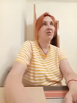 Snapshot of Bel_Nell chatting on 06/24/26, 06:18 Bel Nell online show from 06/24/26, 06:18