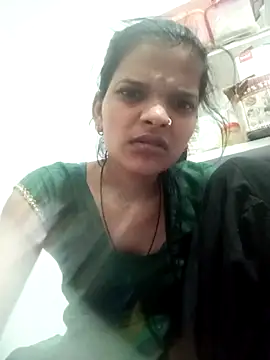 Snapshot of Student_garl_1 chatting on 05/08/26, 04:12 Student garl 1 online show from 05/08/26, 04:12