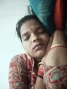 Snapshot of Student_garl_1 chatting on 07/08/26, 11:42 Student garl 1 online show from 07/08/26, 11:42