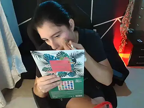 LUCYMILF SEXY online show from 05/10/26, 01:38