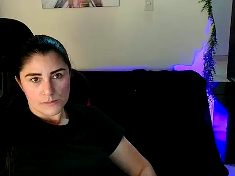LUCYMILF SEXY online show from 05/22/26, 06:35
