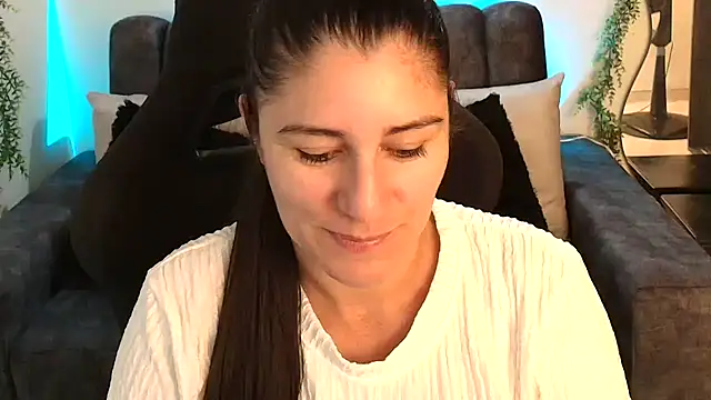 LUCYMILF SEXY online show from 05/31/26, 05:09
