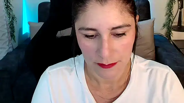 LUCYMILF SEXY online show from 06/06/26, 04:01