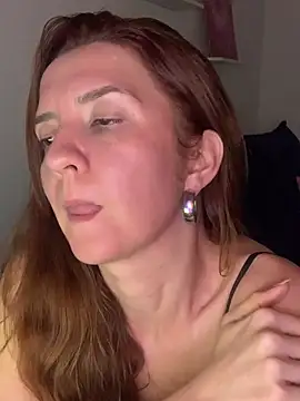 therealgingerr online show from 05/10/26, 06:18