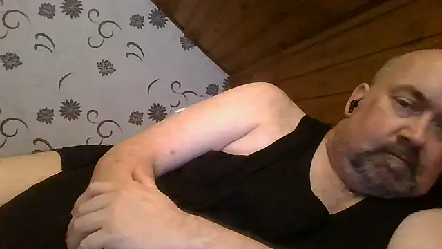 Snapshot of Carsten5 chatting on 06/21/26, 04:37 Carsten5 online show from 06/21/26, 04:37