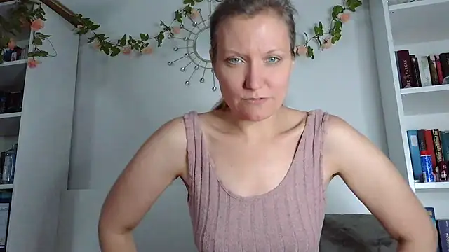 Snapshot of Candy_Cougar chatting on 07/26/26, 06:54 Candy Cougar online show from 07/26/26, 06:54
