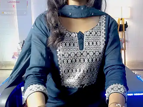Snapshot of Annu_07 chatting on 07/08/26, 04:28 Annu 07 online show from 07/08/26, 04:28