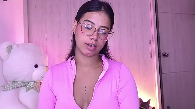 Snapshot of Raven_stonee01 chatting on 07/22/26, 12:13 Raven stonee01 online show from 07/22/26, 12:13