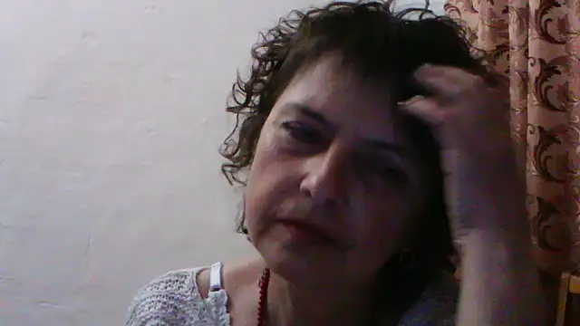 Snapshot of ElizabethGorden chatting on 05/22/26, 05:51 ElizabethGorden online show from 05/22/26, 05:51