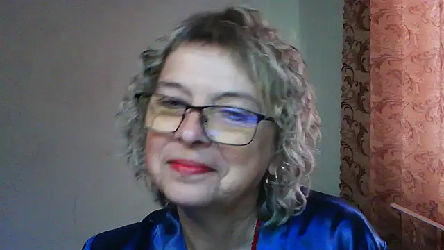 Snapshot of ElizabethGorden chatting on 06/14/26, 04:14 ElizabethGorden online show from 06/14/26, 04:14
