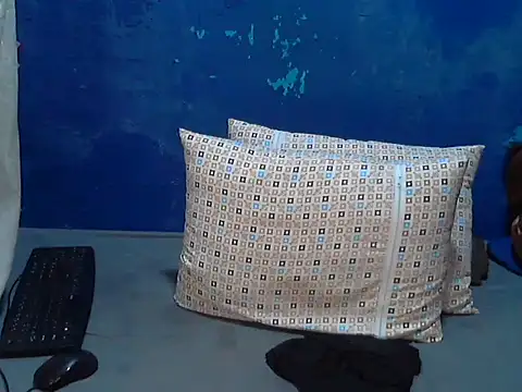 hotchilimom online show from 02/11/26, 05:23