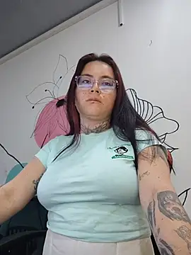 Snapshot of marita_ chatting on 06/05/26, 09:42 marita online show from 06/05/26, 09:42