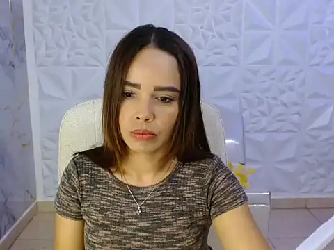 Snapshot of naomis_36 chatting on 07/29/26, 02:15 naomis 36 online show from 07/29/26, 02:15