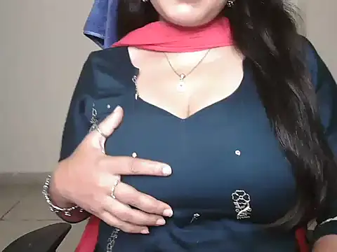 Yanshi23 online show from 07/28/26, 03:54