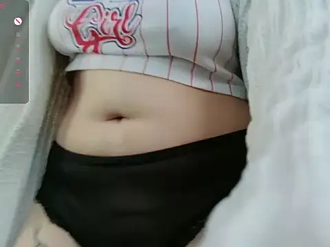 KandyParis online show from 05/17/26, 04:03