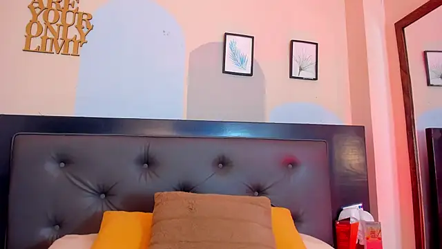 Snapshot of Boy_Mathew chatting on 06/18/26, 11:25 Boy Mathew online show from 06/18/26, 11:25
