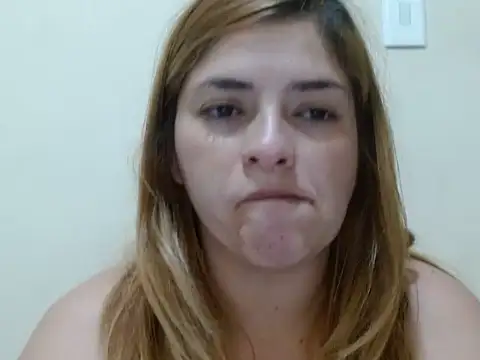 Snapshot of Catalina_sweet_ws chatting on 06/17/26, 09:45 Catalina sweet ws online show from 06/17/26, 09:45