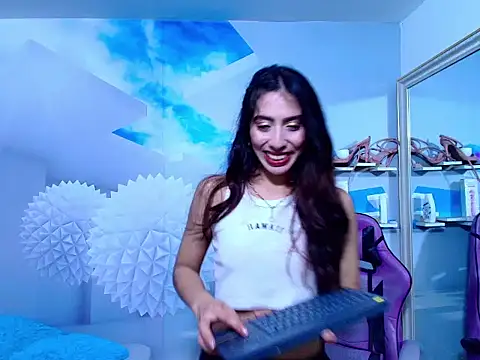 Snapshot of AMBEL-ROSE chatting on 05/15/26, 12:28 AMBEL-ROSE online show from 05/15/26, 12:28
