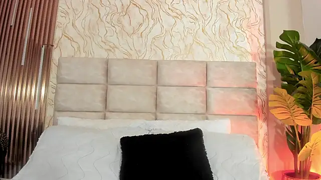 Snapshot of GinaSalanne chatting on 07/27/26, 12:45 GinaSalanne online show from 07/27/26, 12:45