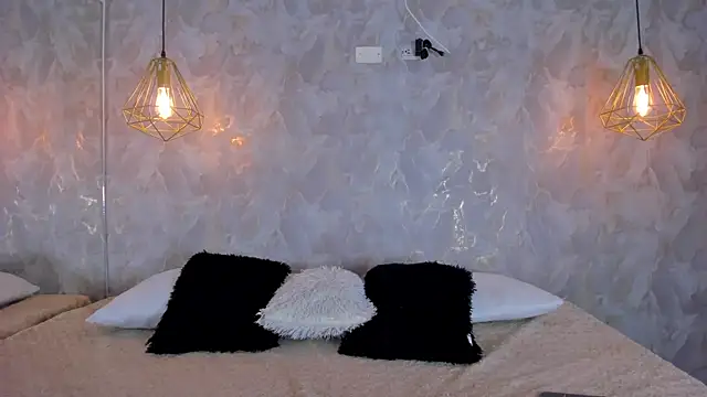 Snapshot of thalira_angels chatting on 07/01/26, 02:07 thalira angels online show from 07/01/26, 02:07