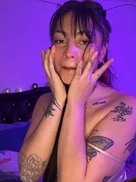 Snapshot of Calypso_Olsen chatting on 05/24/26, 04:50 Calypso Olsen online show from 05/24/26, 04:50