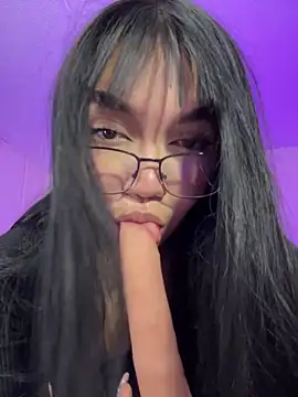 Tania Tay online show from 05/15/26, 03:46