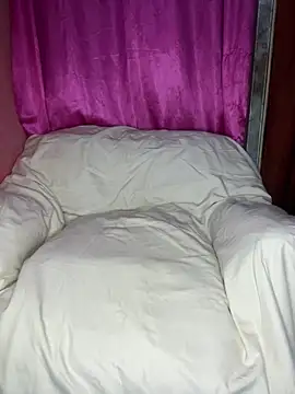 catrachihot online show from 05/12/26, 05:04