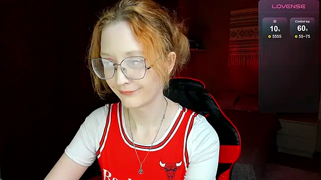 Snapshot of LunaTerry chatting on 06/02/26, 07:54 LunaTerry online show from 06/02/26, 07:54
