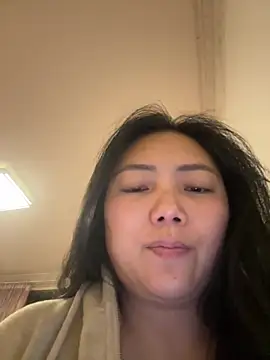Snapshot of yanling668 chatting on 05/11/26, 04:48 yanling668 online show from 05/11/26, 04:48