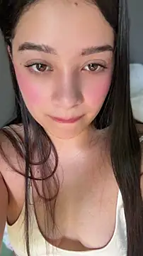 Snapshot of GlimmerRosse chatting on 06/30/26, 05:25 GlimmerRosse online show from 06/30/26, 05:25