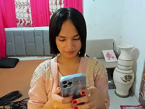 Snapshot of TsUncutTrisha chatting on 05/09/26, 06:02 TsUncutTrisha online show from 05/09/26, 06:02