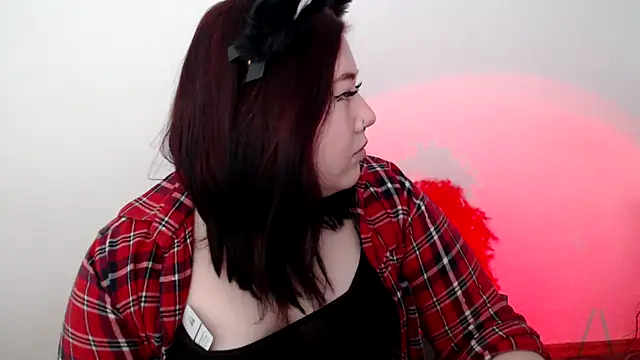 KarolinasHot online show from 05/05/26, 10:12