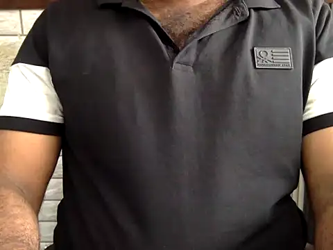 Snapshot of CUT_DICKHEAD chatting on 06/13/26, 10:13 CUT DICKHEAD online show from 06/13/26, 10:13
