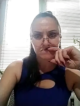 MillaMia45 online show from 05/10/26, 03:39