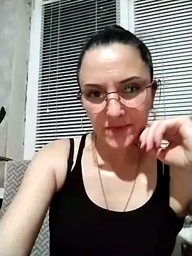 MillaMia45 online show from 05/12/26, 07:33