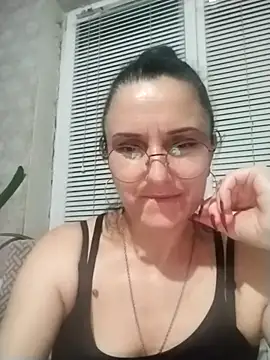 MillaMia45 online show from 05/15/26, 07:43