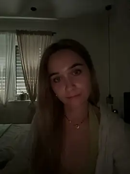 Snapshot of LillyStarr chatting on 06/25/26, 02:43 LillyStarr online show from 06/25/26, 02:43