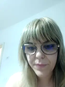 Snapshot of ZoeSkyee chatting on 07/29/26, 06:06 ZoeSkyee online show from 07/29/26, 06:06