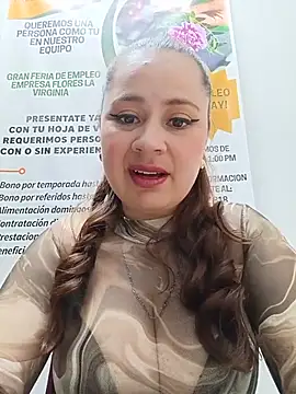 Snapshot of VANESSA__28 chatting on 06/19/26, 04:11 VANESSA 28 online show from 06/19/26, 04:11