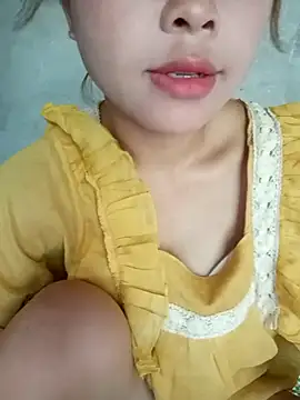 Snapshot of embe1144 chatting on 06/19/26, 03:22 embe1144 online show from 06/19/26, 03:22