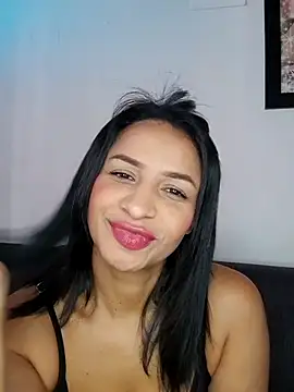 Snapshot of mell0102 chatting on 06/18/26, 12:42 mell0102 online show from 06/18/26, 12:42