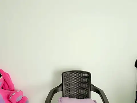 Sexy Dolls18 online show from 05/08/26, 01:33