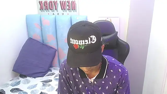 liam play online show from 05/14/26, 04:08