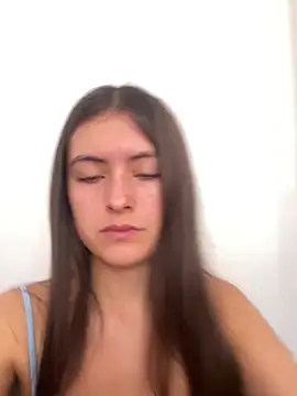 Snapshot of serenaa_velvett chatting on 05/19/26, 07:09 serenaa velvett online show from 05/19/26, 07:09