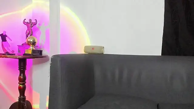 AlexRoyce  online show from 05/12/26, 10:34