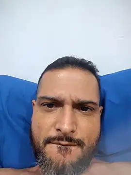 Snapshot of Lucasnono chatting on 05/19/26, 03:13 Lucasnono online show from 05/19/26, 03:13