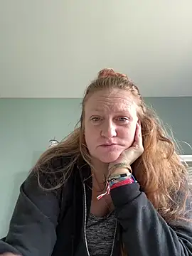 Kellilyn10 online show from 06/08/26, 09:15
