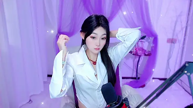 Snapshot of Tili_Lucky chatting on 05/13/26, 12:41 Tili Lucky online show from 05/13/26, 12:41